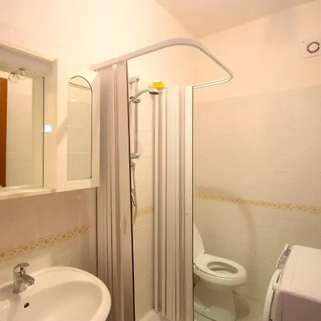 With 2 Bedrooms In With Wonderful Sea View Shared Pool Furnished Balcony 100 M From The Beach Διαμέρισμα Caulonia Marina